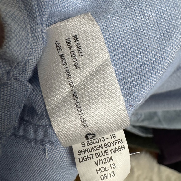 GAP Shrunken Boyfriend Button-Down Shirt in Light Blue Wash, Size: M - Picture 7 of 7